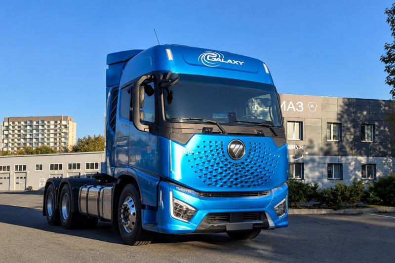 FOTON GALAXY 560 л. с. для контейнерных перевозок: передача тягача клиенту
