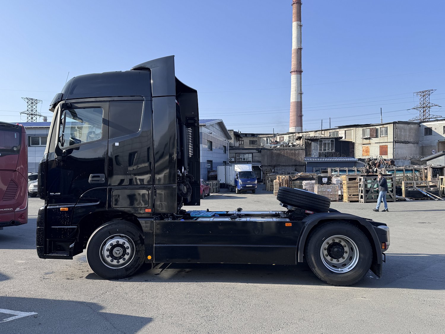Седельный тягач Foton Auman R 4х2 в наличии